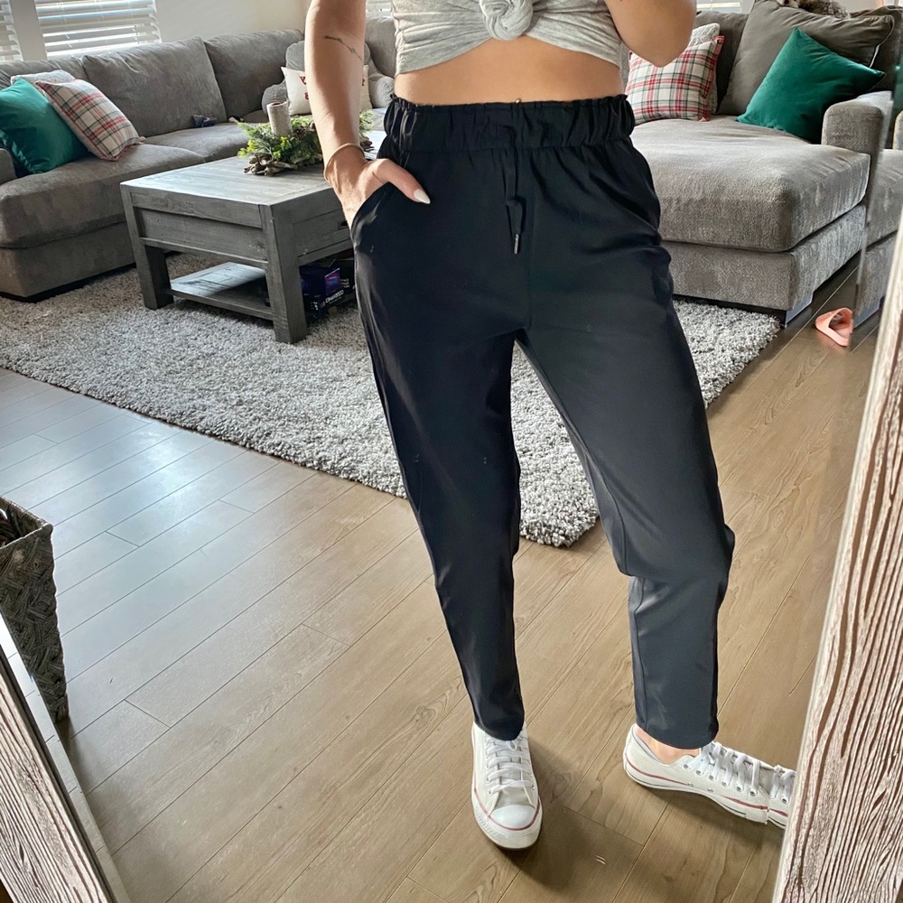 Lululemon keep moving pant
